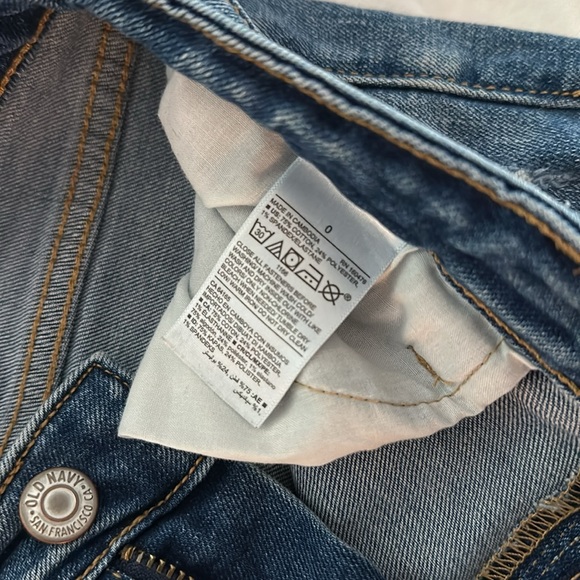 Old navy jean “dad shorts” - Picture 2 of 4